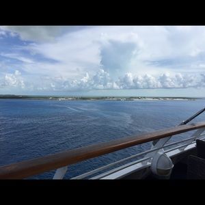 Meet your Posher, Leanne